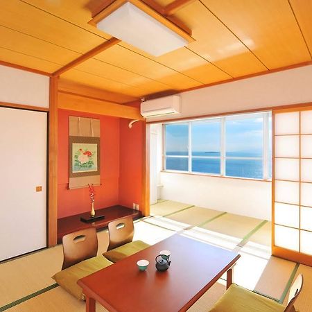 Onsen Hostel Hinoemi Atami  Eksteriør billede