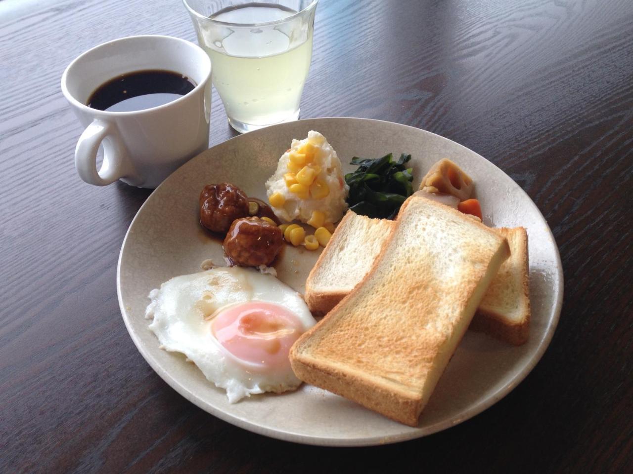 Onsen Hostel Hinoemi Atami  Eksteriør billede