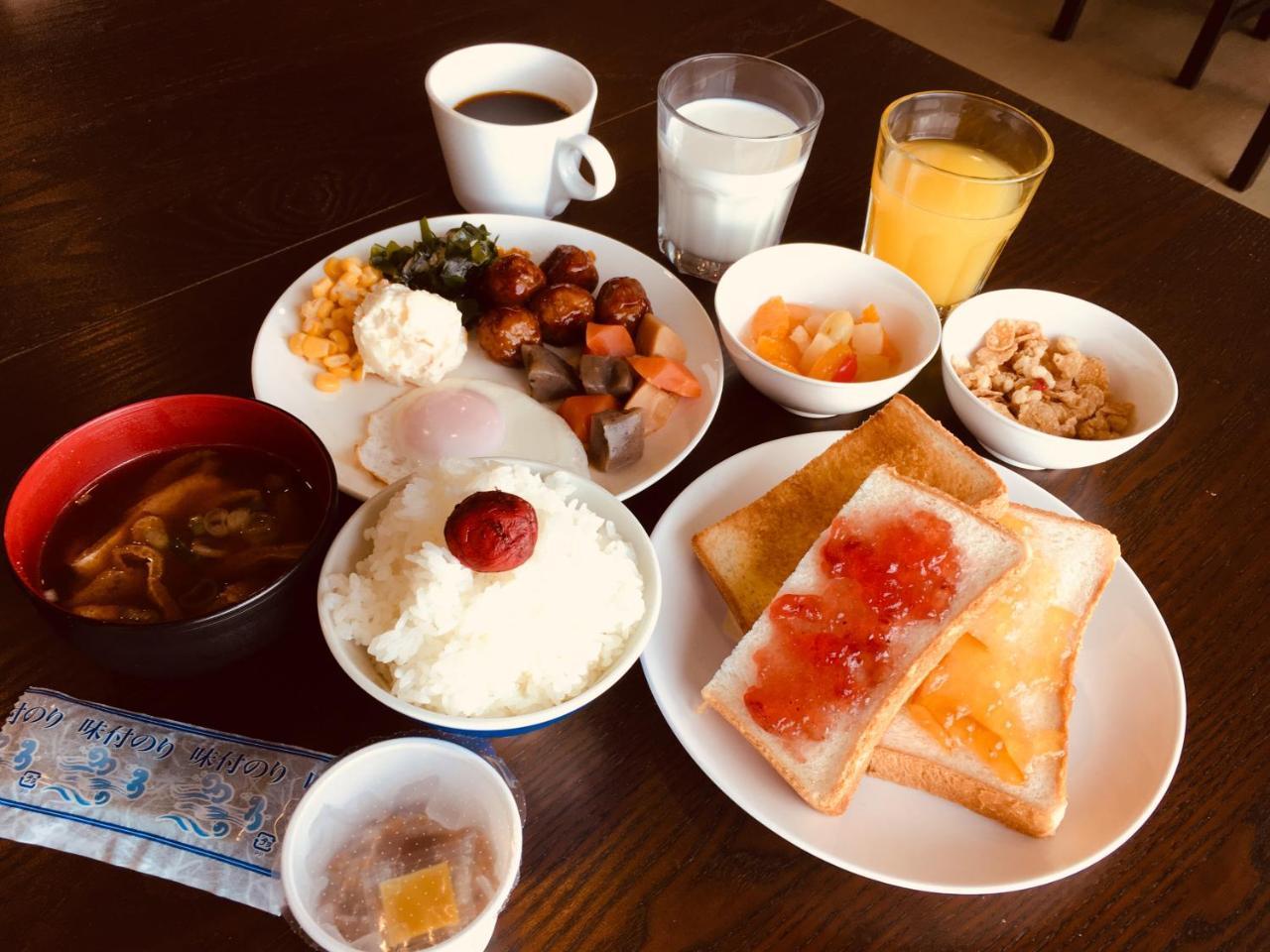 Onsen Hostel Hinoemi Atami  Eksteriør billede