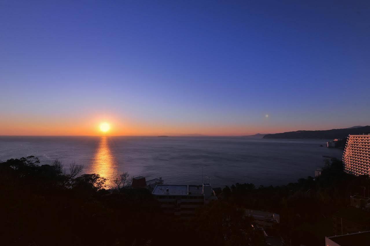 Onsen Hostel Hinoemi Atami  Eksteriør billede